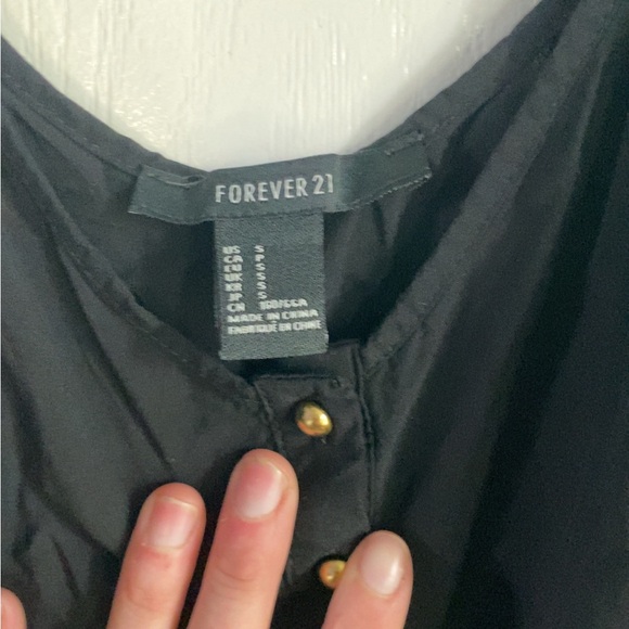 Forever 21 Black Buttoned Top - Picture 2 of 2